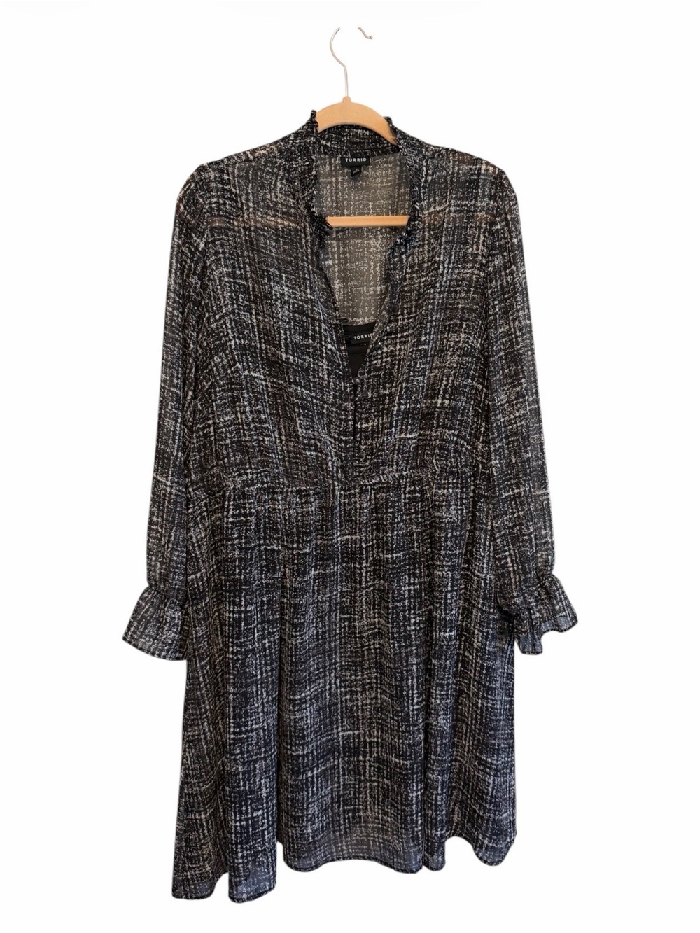 Torrid Black & White Textured Long Sleeve Dress